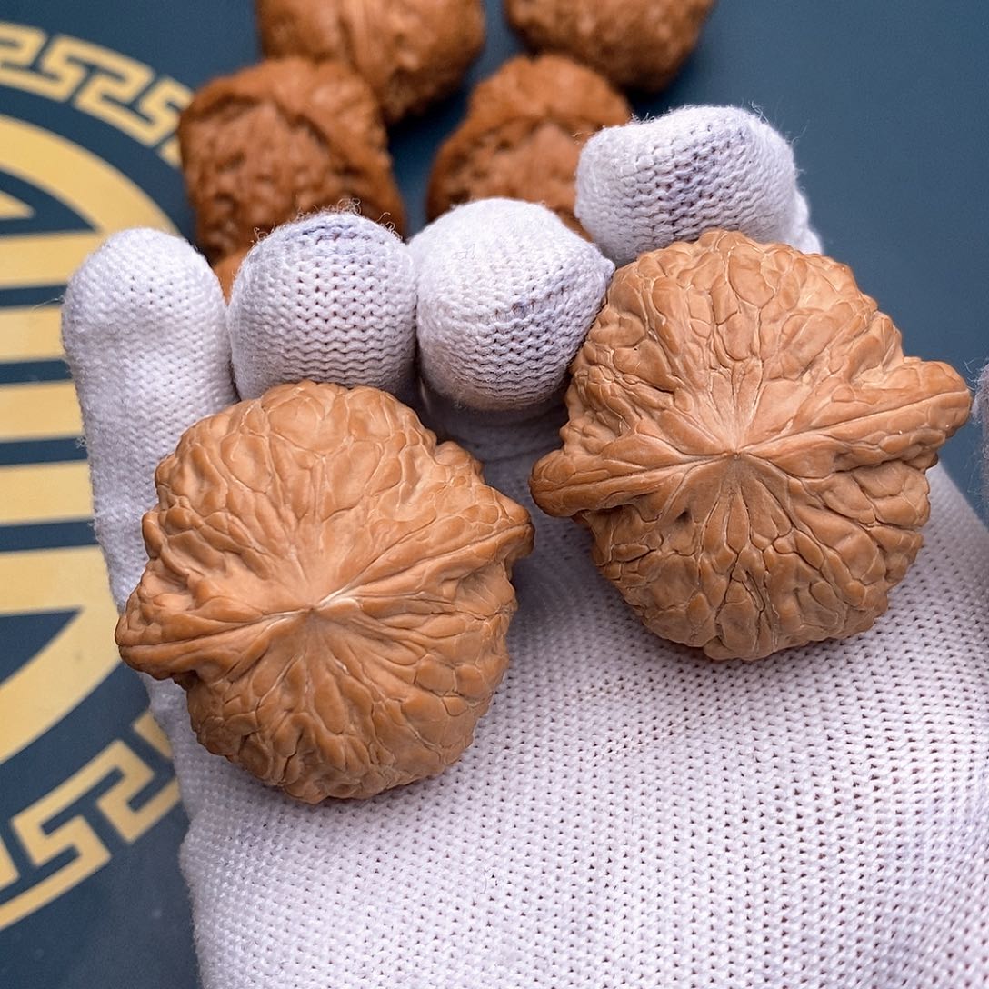 文玩核桃把件40全品铁锤