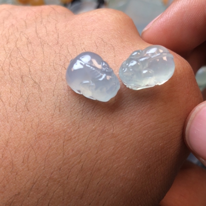 定制翡翠未镶嵌挂件