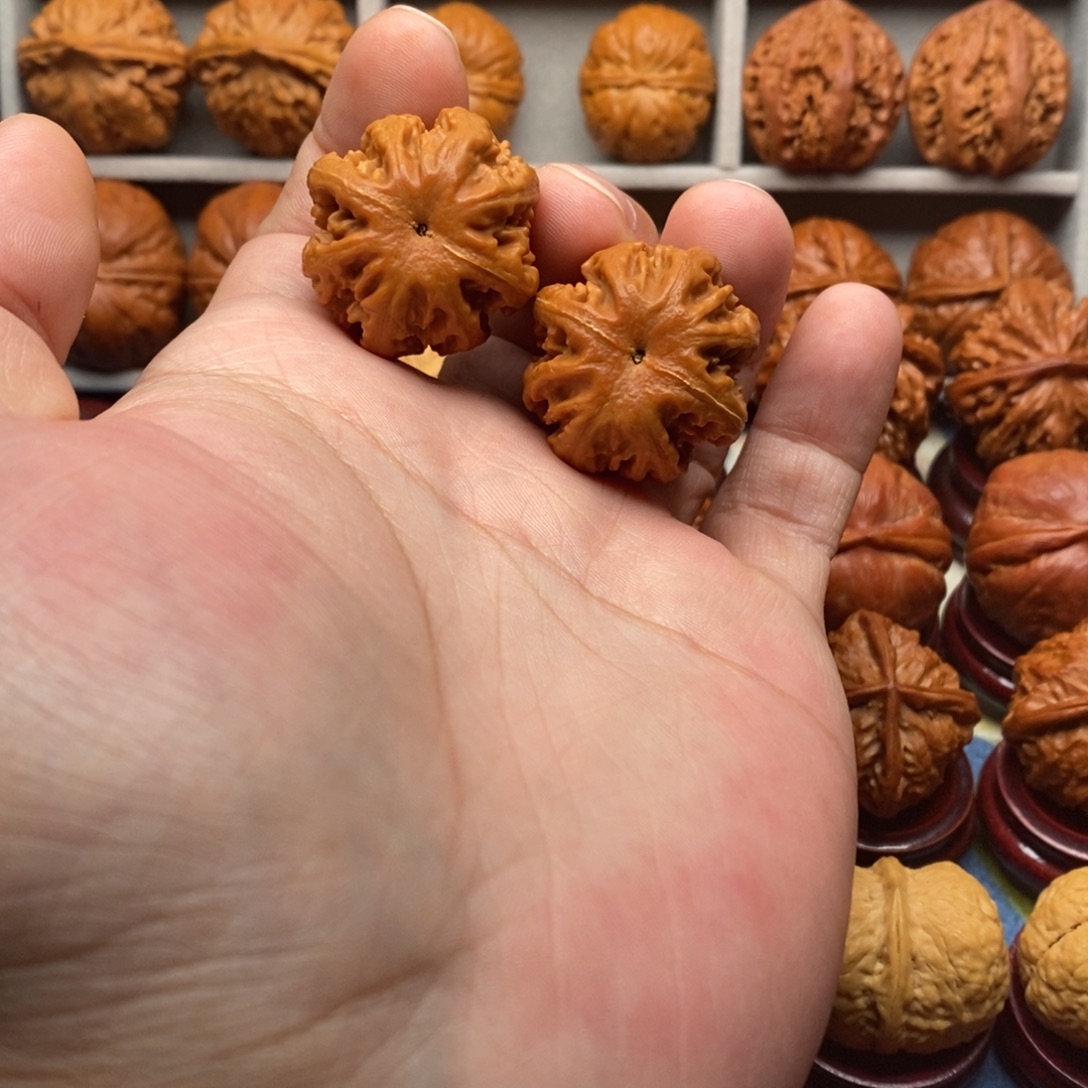 F***S文玩核桃把件赤焰龙头