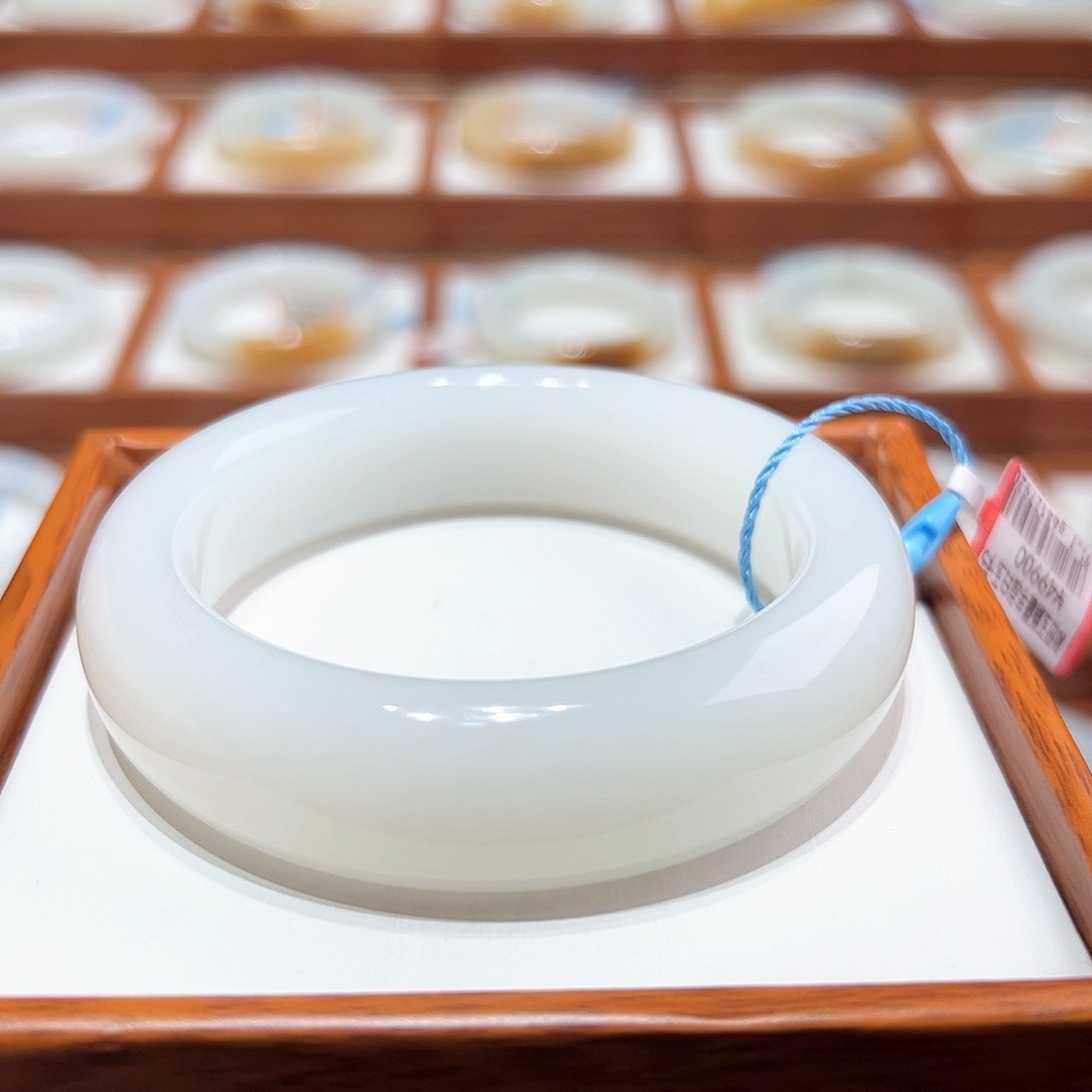 和田玉手镯56/57未镶嵌