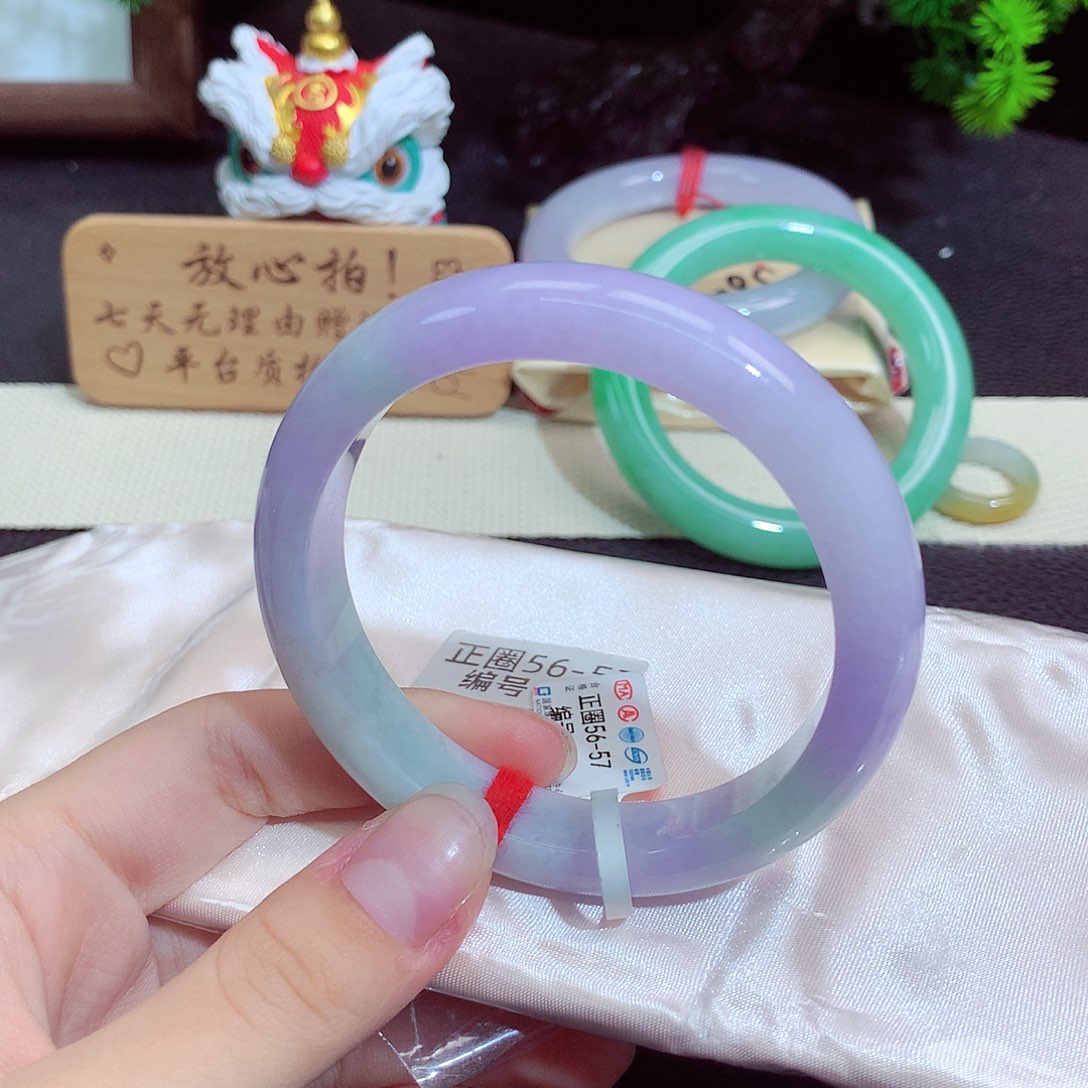 翡翠未镶嵌手镯185