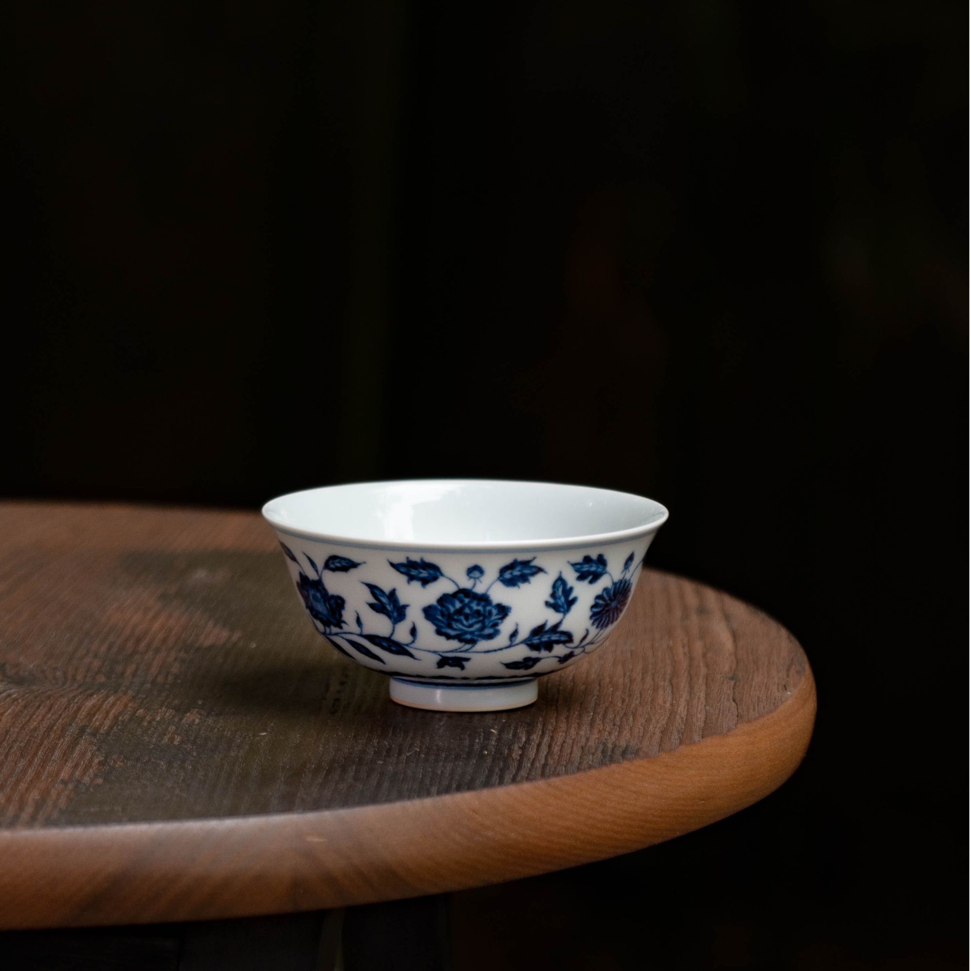 且斋青花缠枝四季花宫碗主人杯手绘名窑景德镇高端茶器