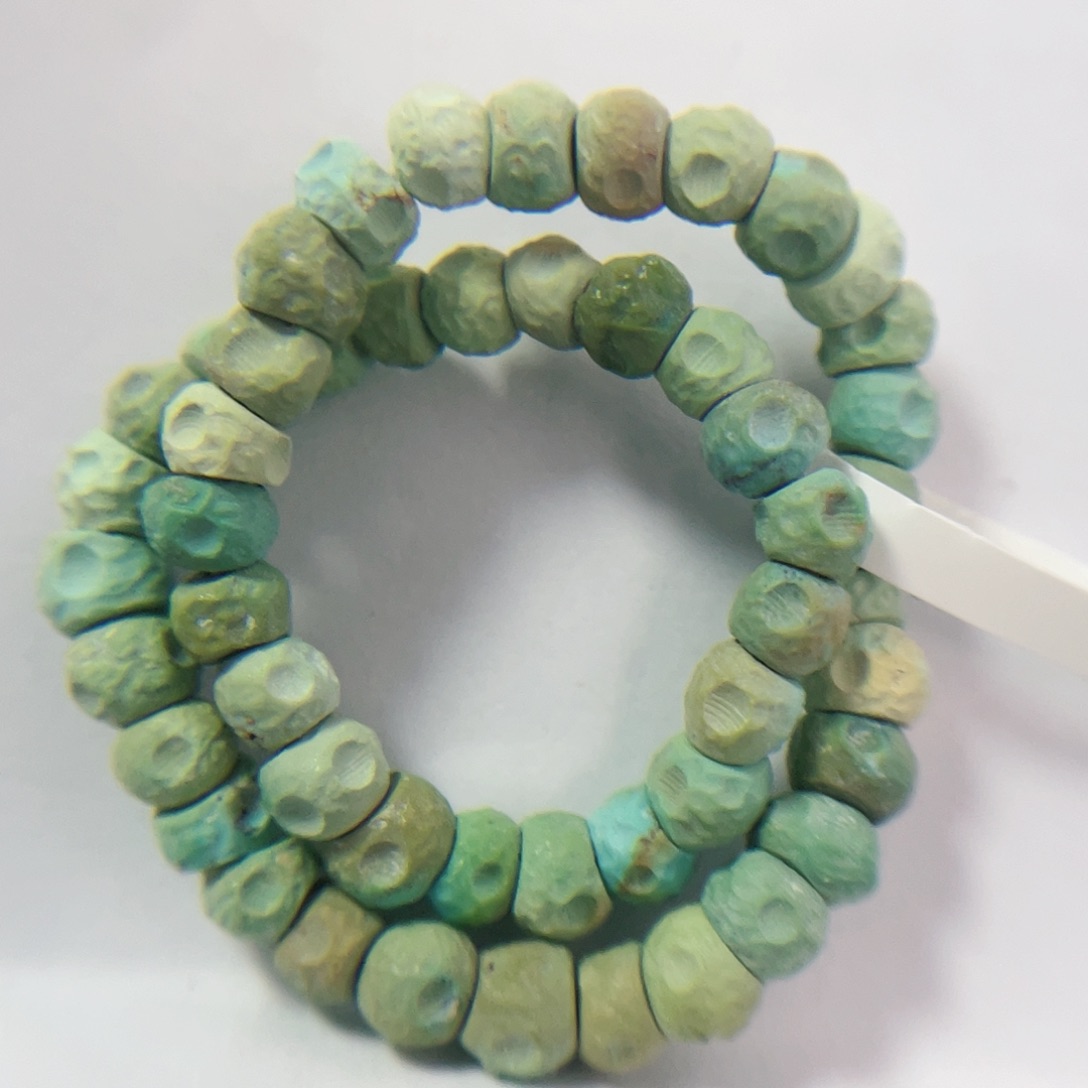 绿松石配饰未镶嵌