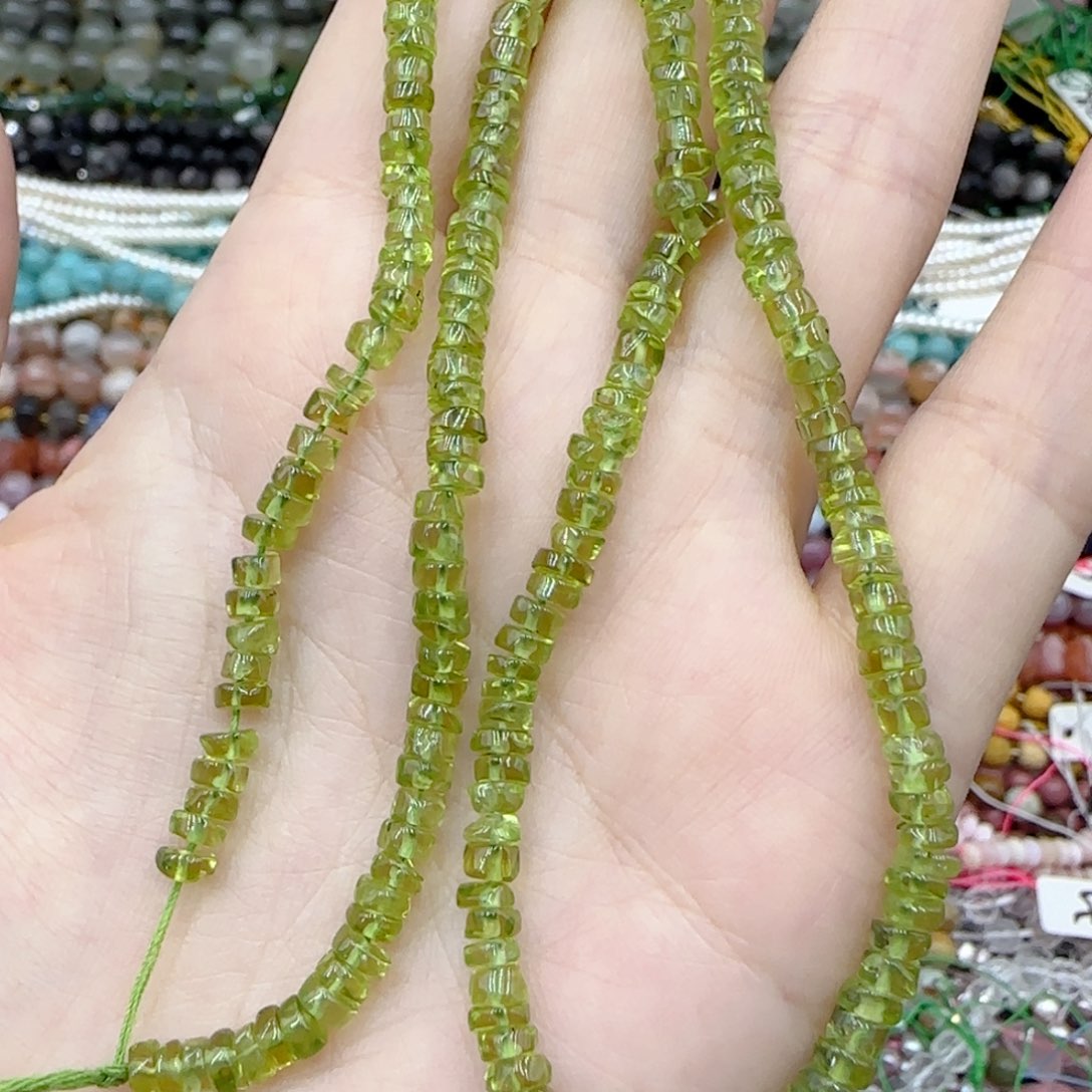 玛瑙/玉髓未镶嵌珠宝半成品原矿橄榄晶手工隔片一条卡4