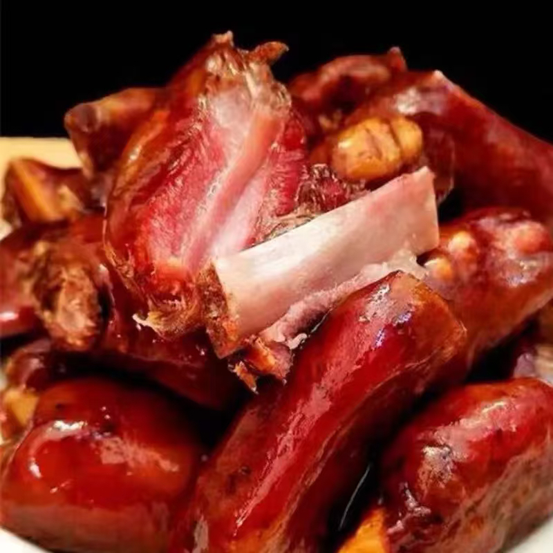 柴火烟熏腊肉农家土猪排骨香肠