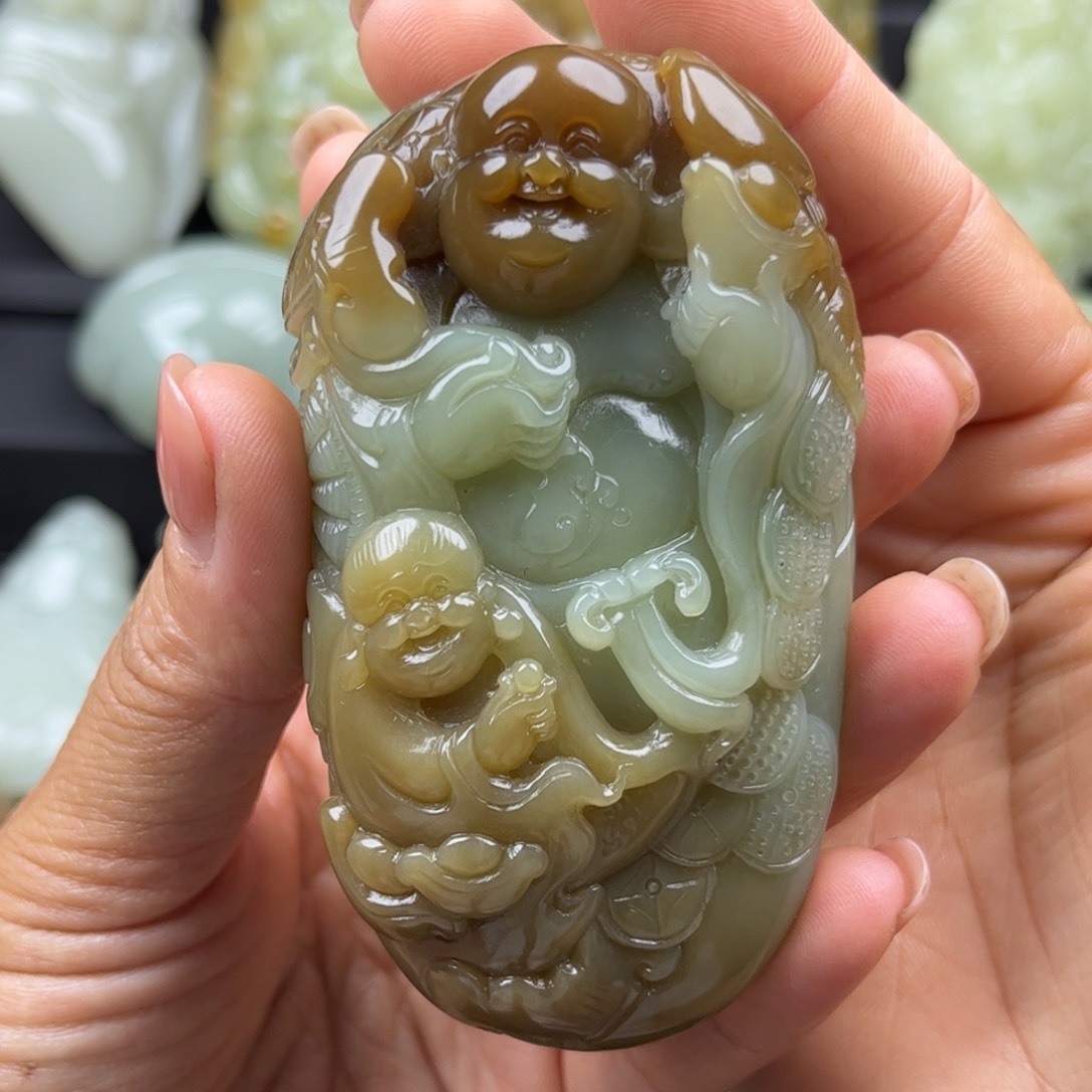 和田玉未镶嵌把件统*