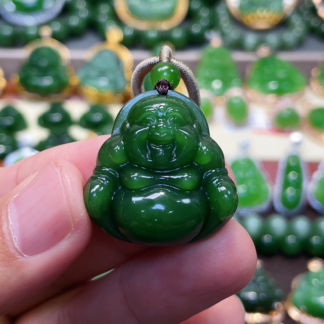 和田玉（碧玉）颈饰未镶嵌佛公30mm