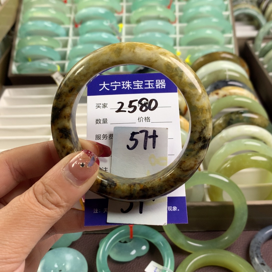 蛇纹石玉手镯未镶嵌2580