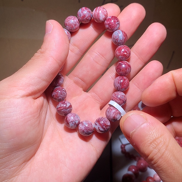 天然辰砂原石手串