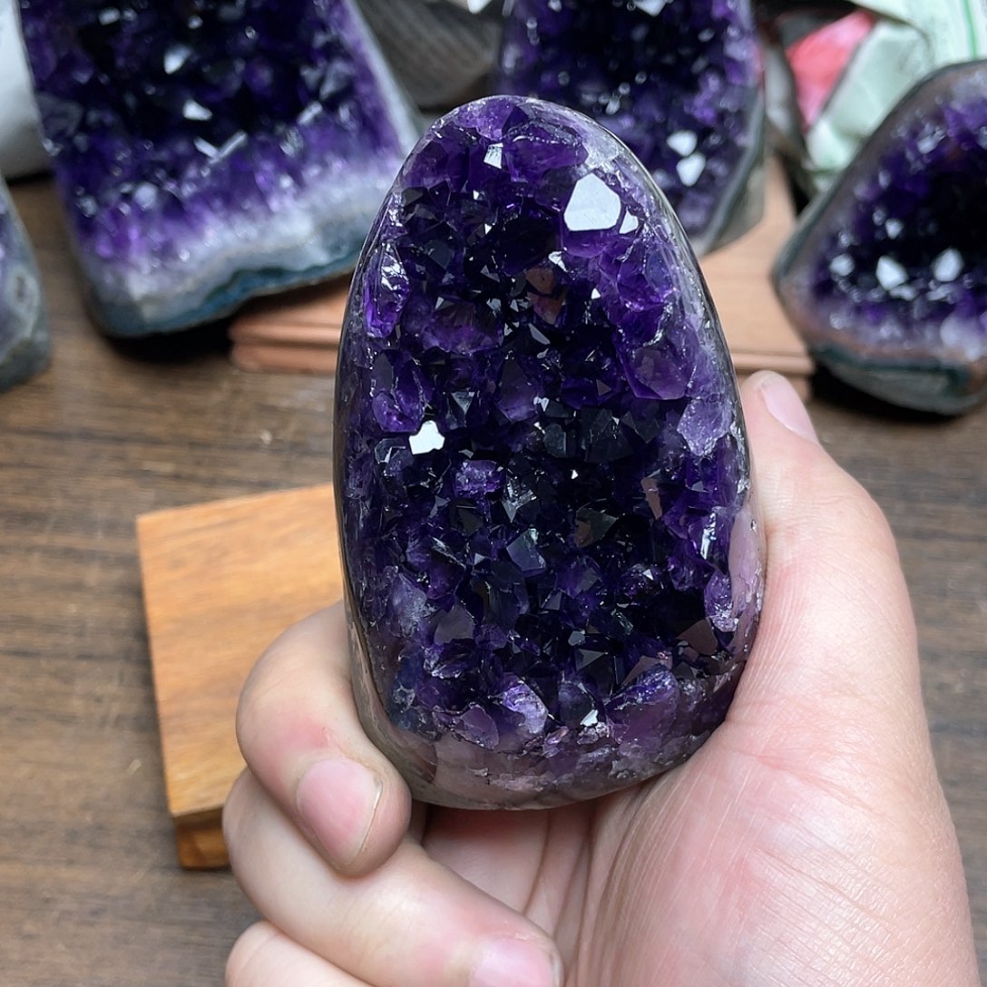紫晶大型摆件（非配饰）未镶嵌