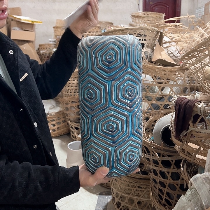 瓶高度35厘米口径7厘米微瑕捡漏