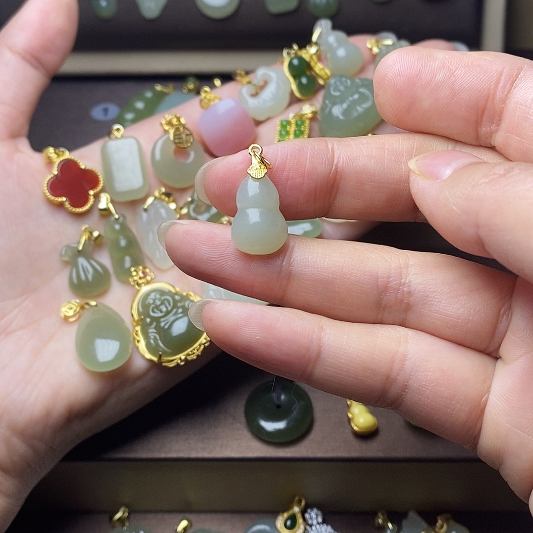 和田玉颈饰银S925镶嵌