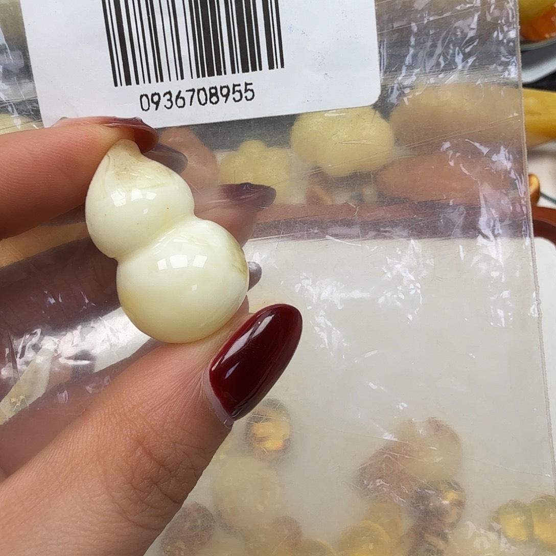 琥珀未镶嵌裸石你好