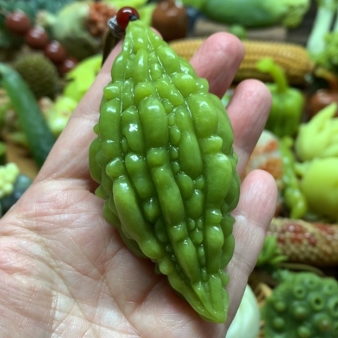 蛇纹石玉手把件未镶嵌