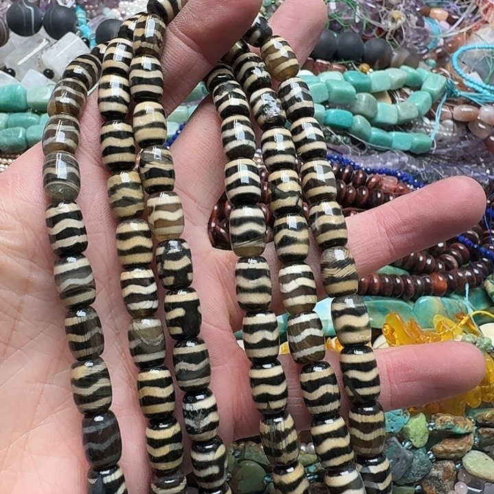 玛瑙/玉髓未镶嵌珠宝半成品一条8x12mm天朱