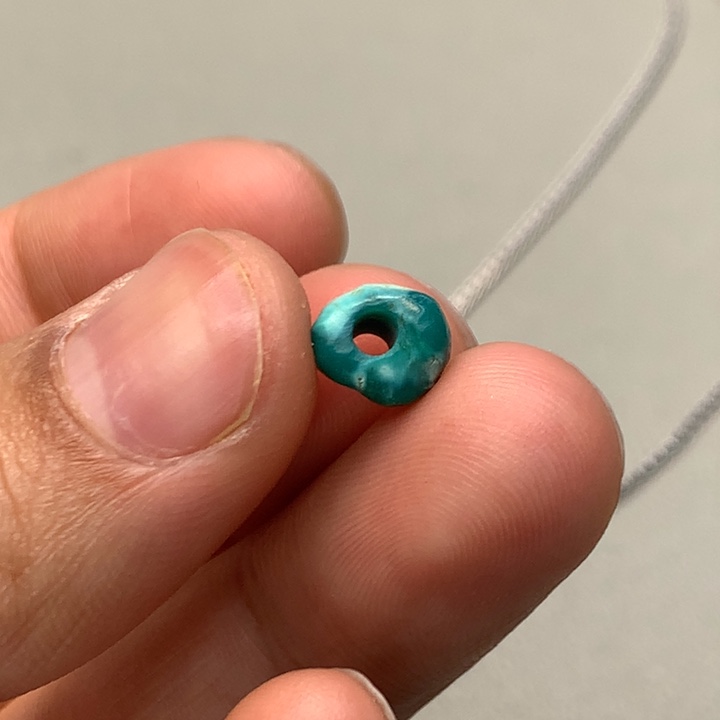 绿松石未镶嵌颈饰