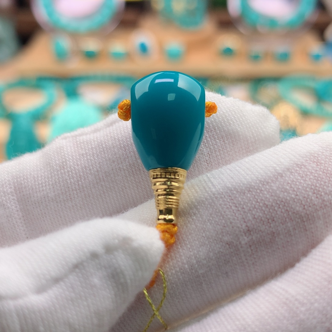 绿松石珠宝奇石18K金镶嵌