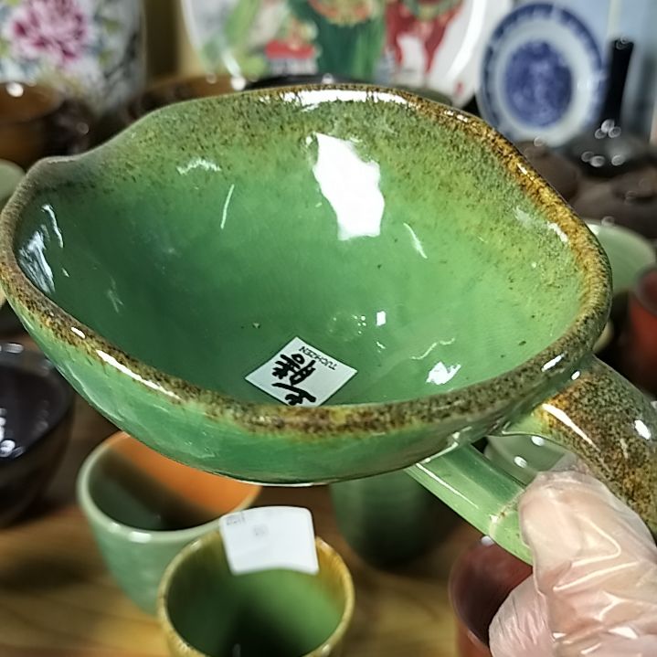 盘瓷片陶瓷杯盘壶碗都有