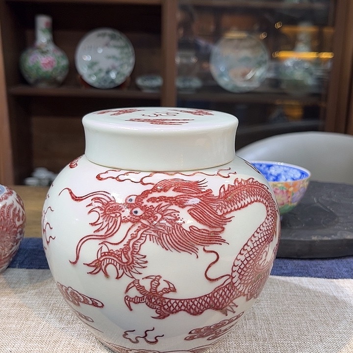 瓷摆件秞里红龙纹茶叶罐