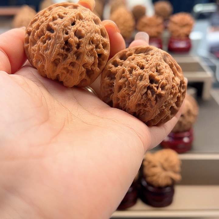 文玩核桃把件45 皇家正圆 r-022