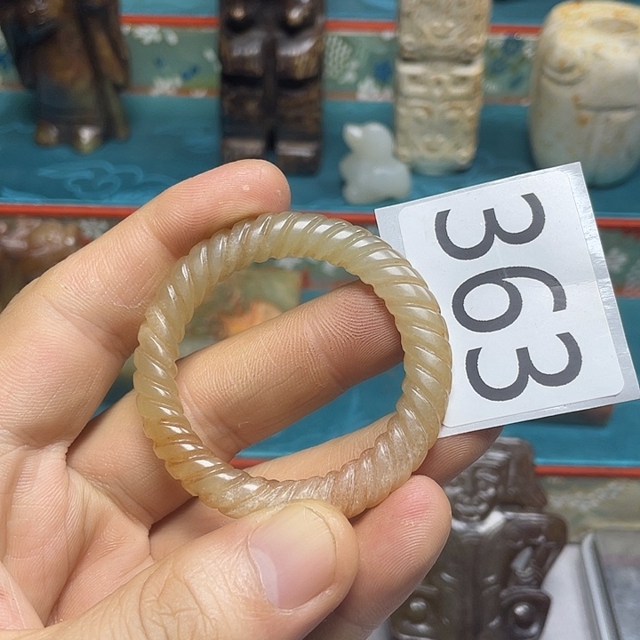 和田玉（糖玉）未镶嵌颈饰