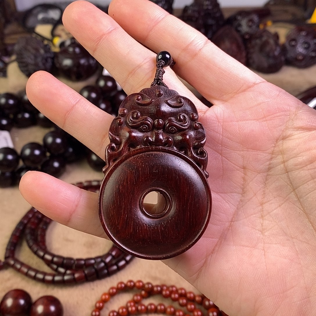「***」小叶紫檀手串/手链貔貅无事牌