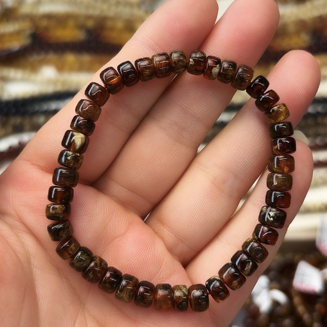 琥珀未镶嵌裸石六