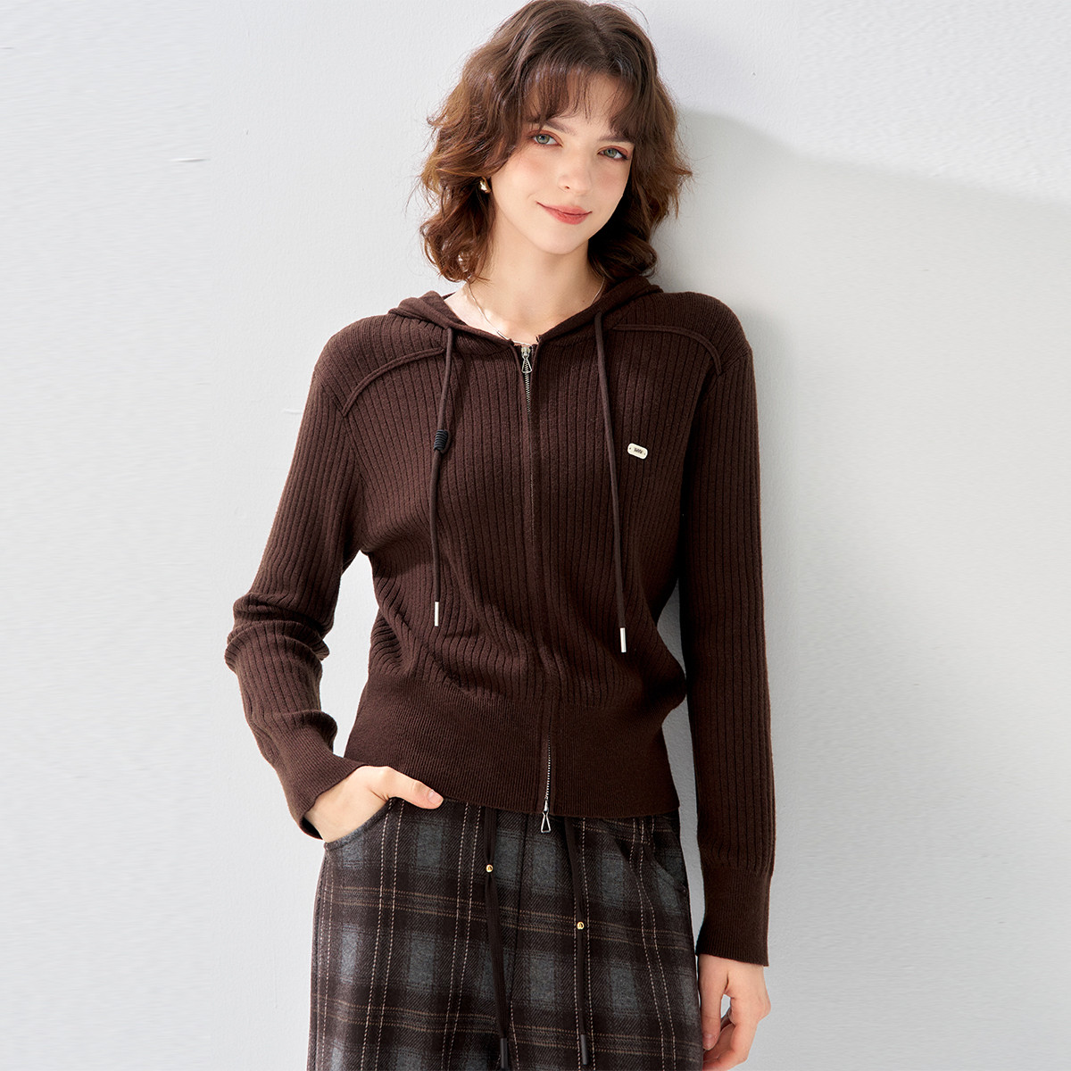 2025秋冬款连帽修身针织连帽开衫气质休闲竖条纹针织衫女N542E018