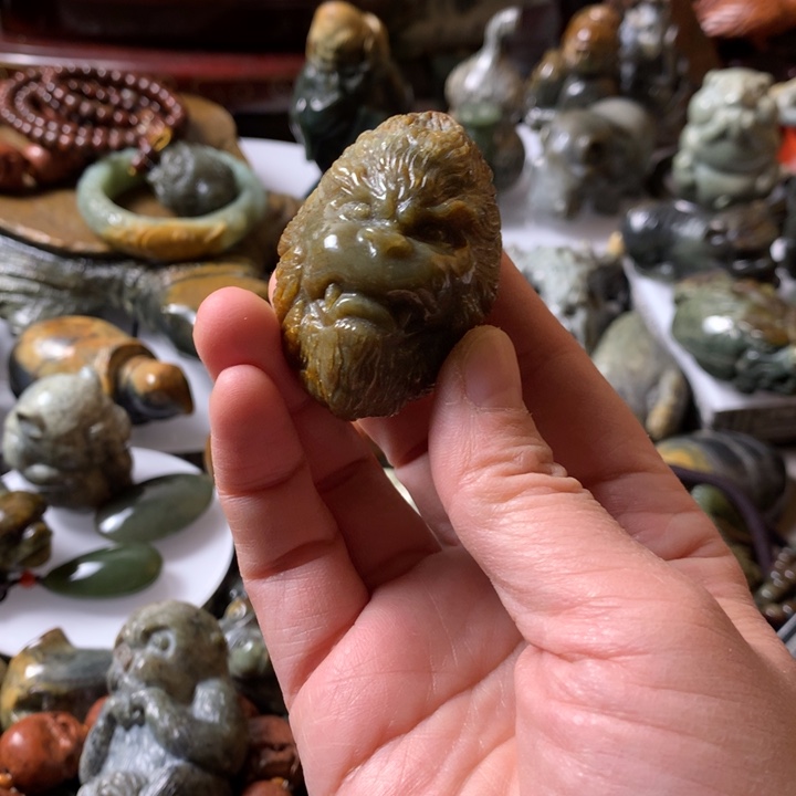 岫岩河磨玉（透闪石质玉）手链未镶嵌开*