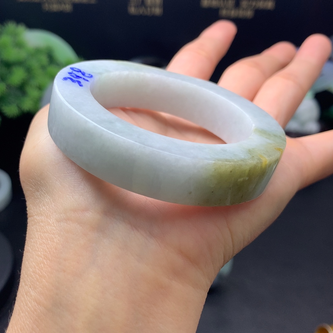 定制翡翠正未镶嵌