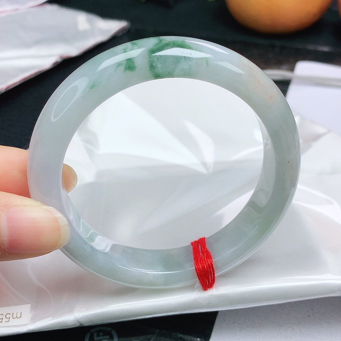 翡翠手镯未镶嵌正5455