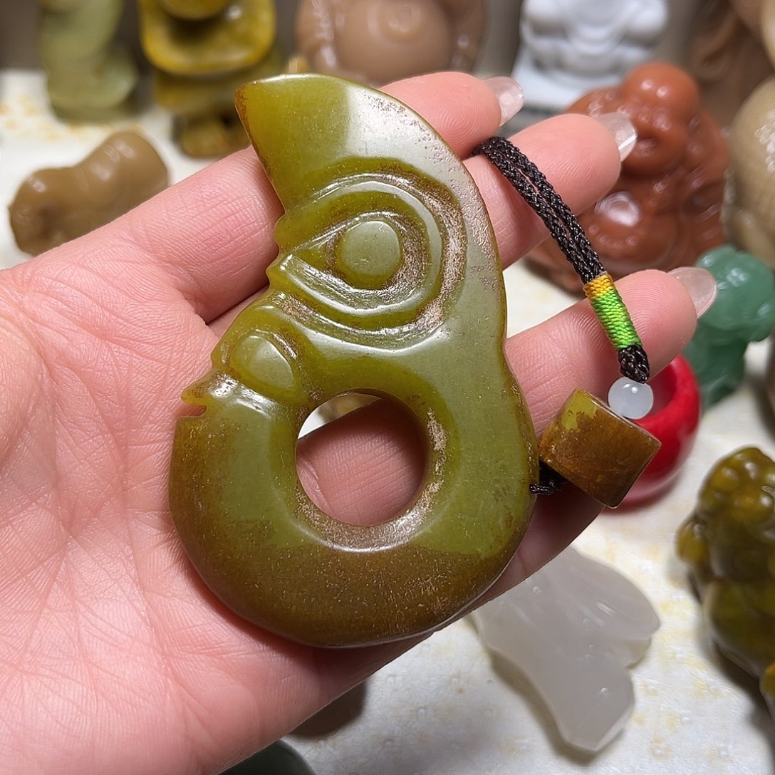 白玉菩提吊坠白玉菩提吊坠