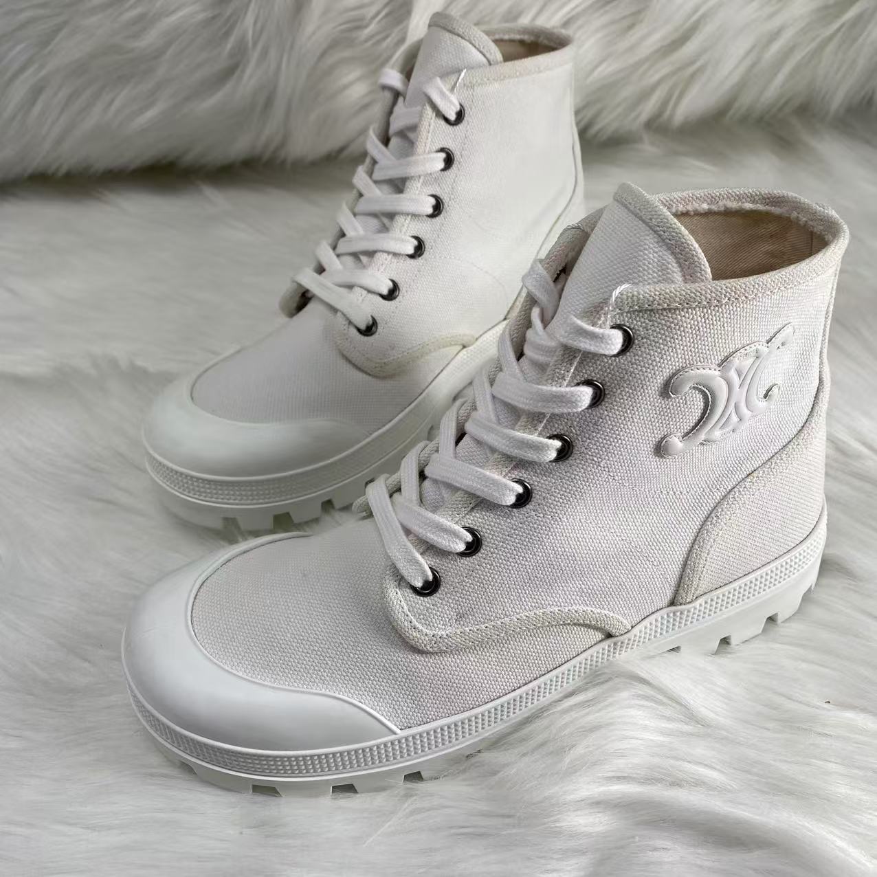 95新 Celine/思琳 38码/Seven女鞋精选 白色高帮时尚系带板鞋 783