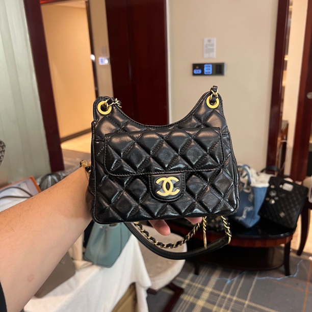 99新 Chanel/香奈儿 25年黑金天猫精灵小号时尚百搭经典斜挎包