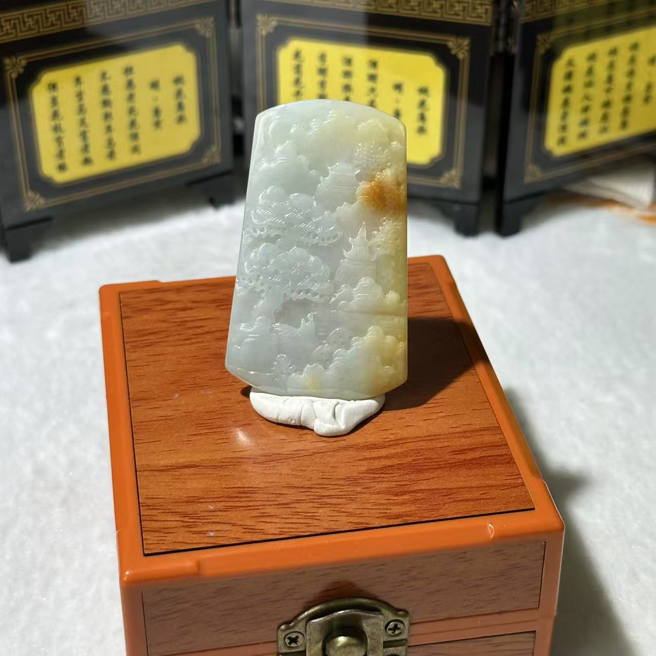 2876-天然翡翠-俏色山水