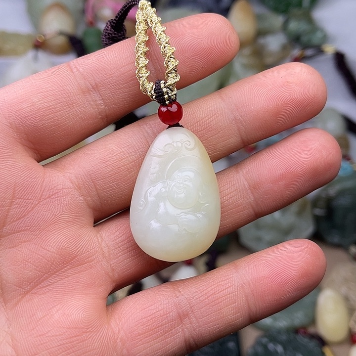和田玉吊坠(赠链)未镶嵌