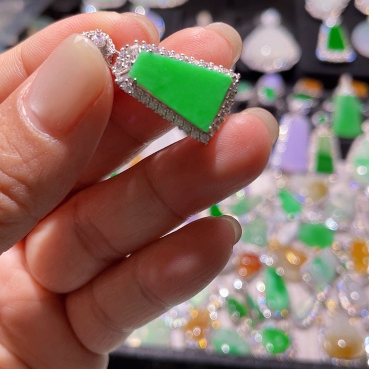 翡翠银S925镶嵌颈饰精品