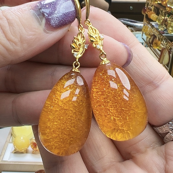 琥珀未镶嵌珠宝奇石