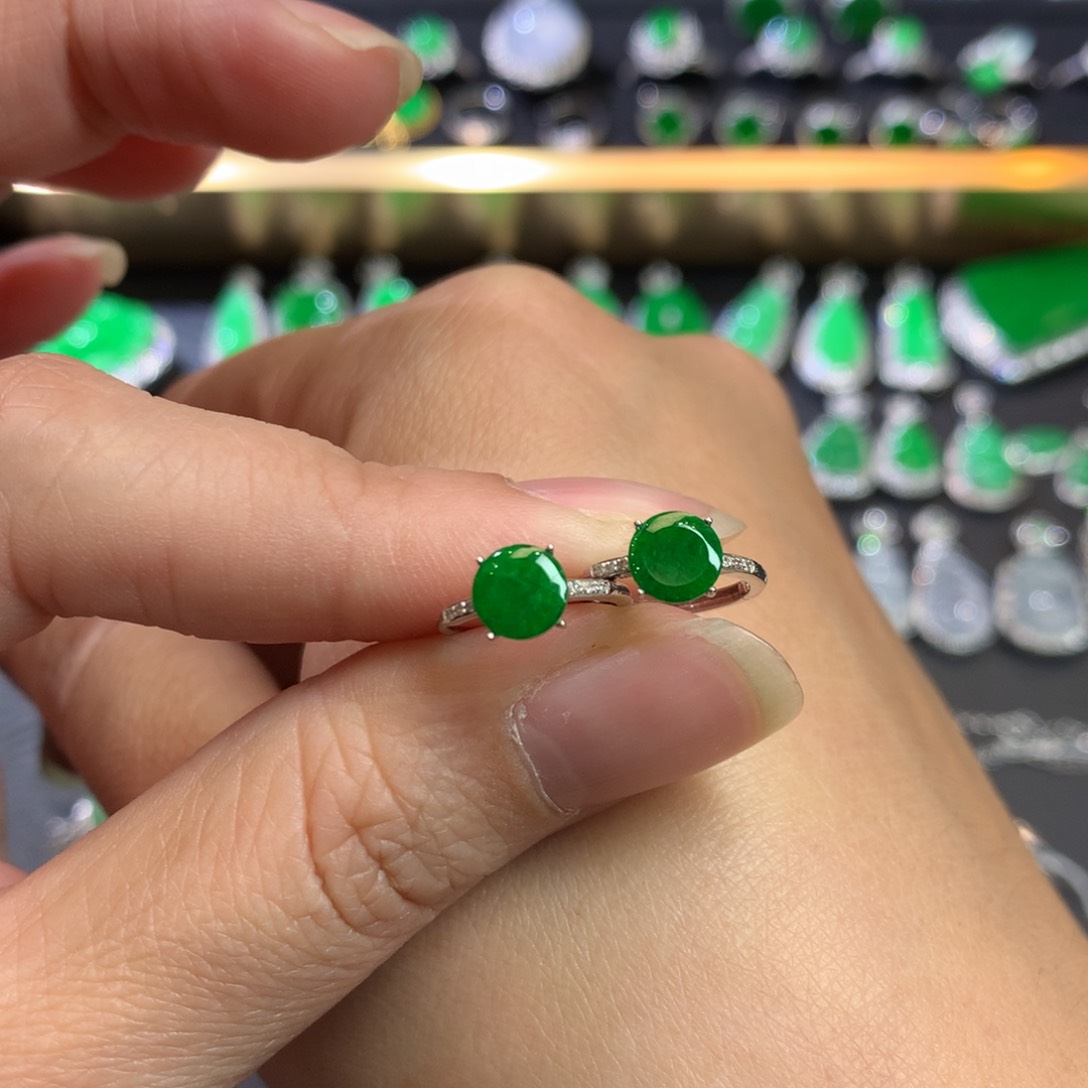 翡翠耳饰18K金镶嵌圆