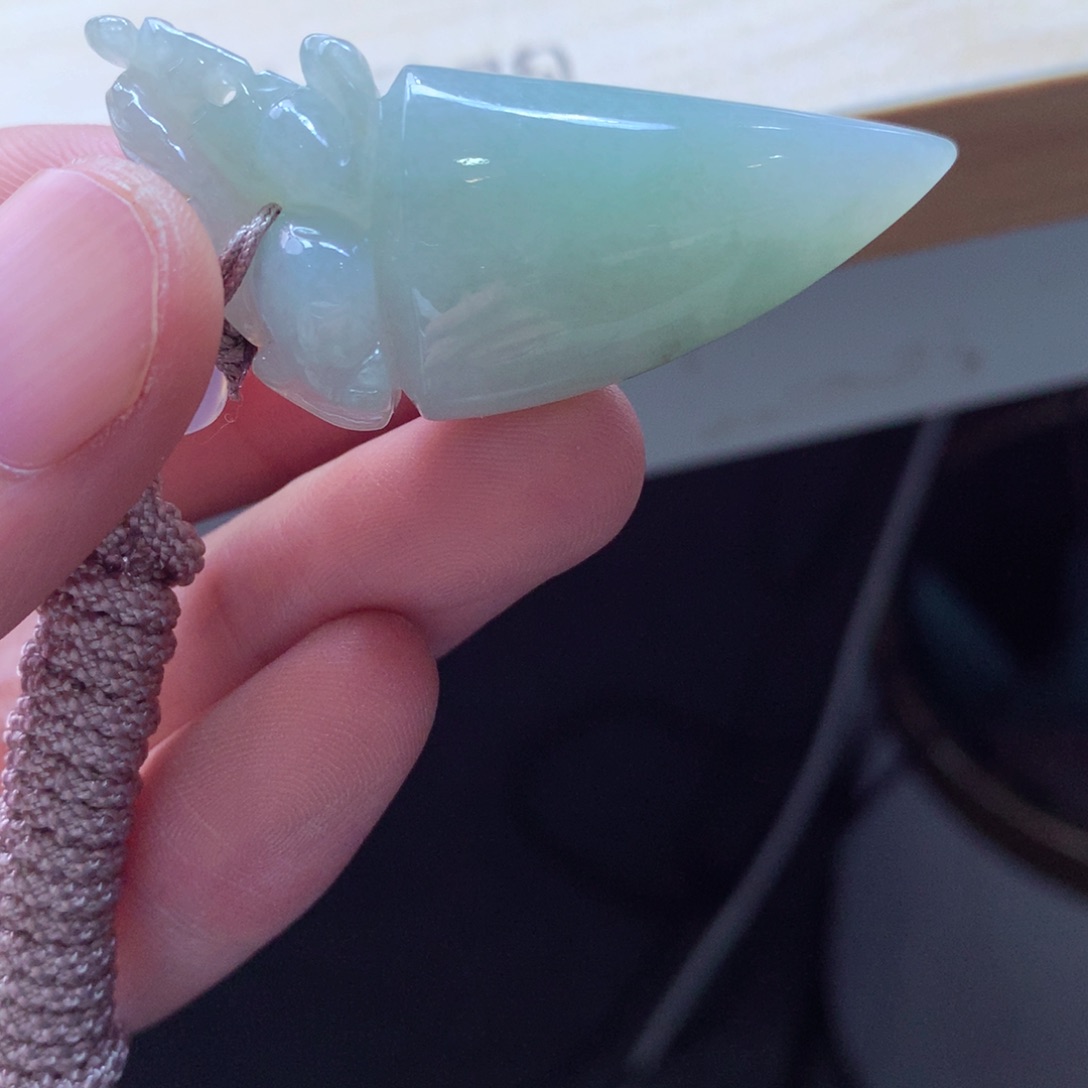 翡翠颈饰未镶嵌吊坠