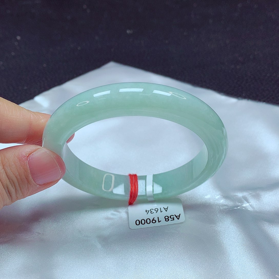 翡翠手镯未镶嵌手镯58