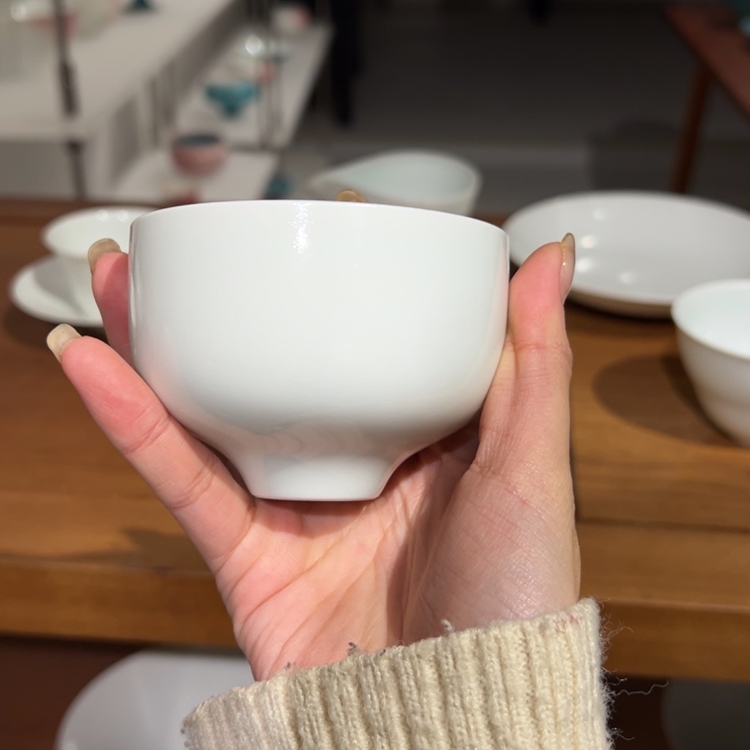 陶瓷。     陶瓷。      