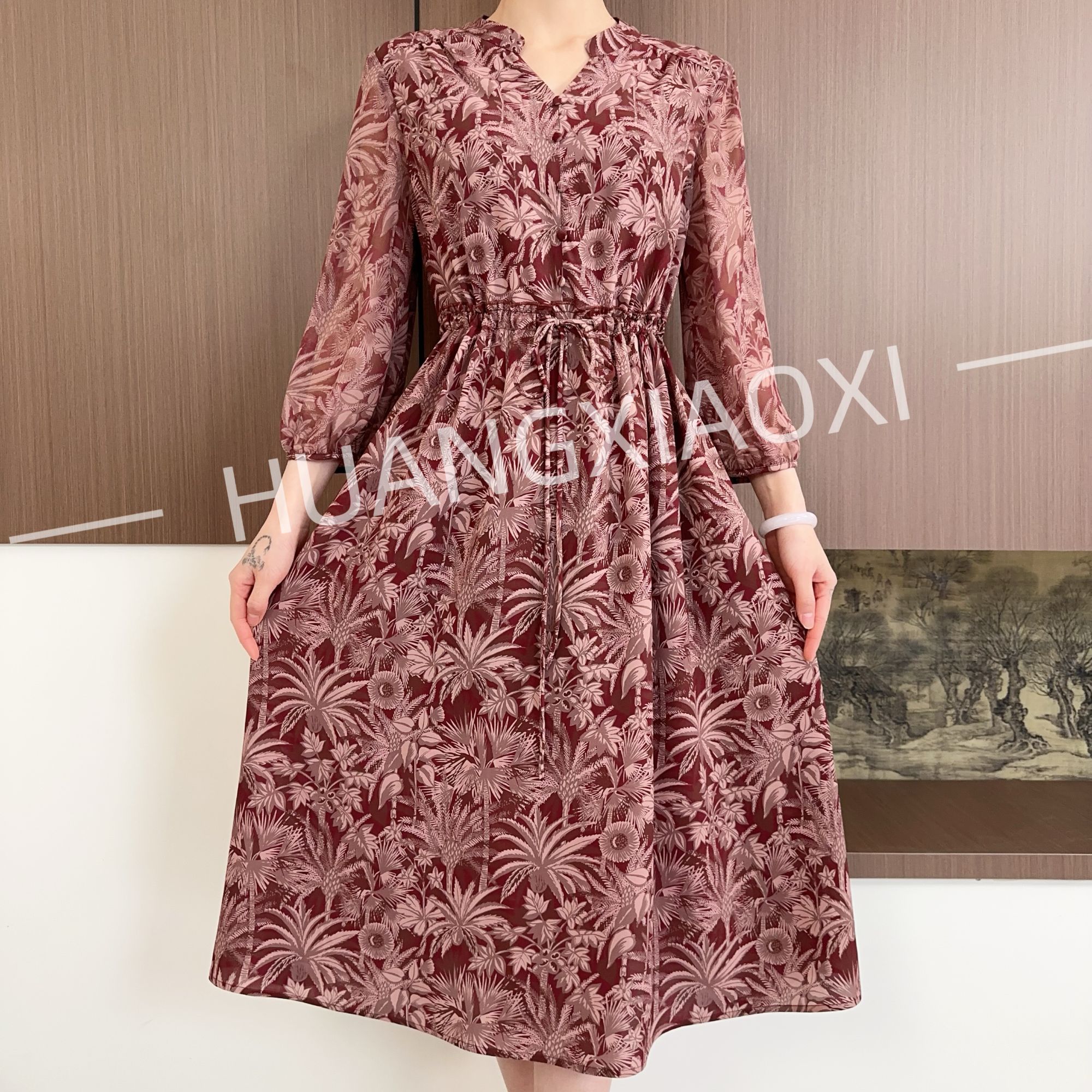 HUANGXIAOXI 酒红热带丛林气质中长袖抽绳款连衣裙 HXX-167