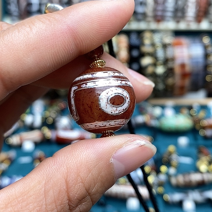 玛瑙/玉髓颈饰合金