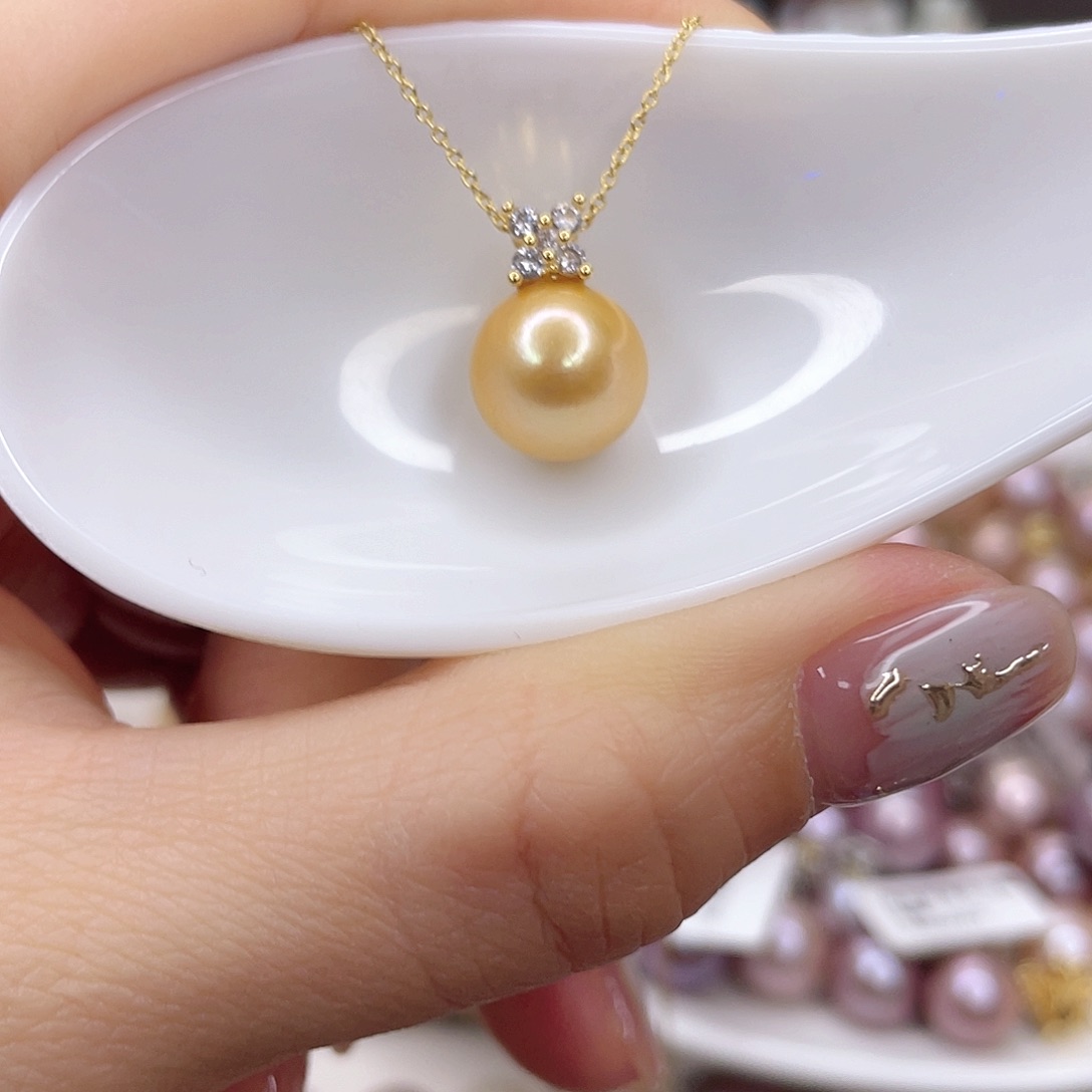 淡水珍珠吊坠(赠链)未镶嵌