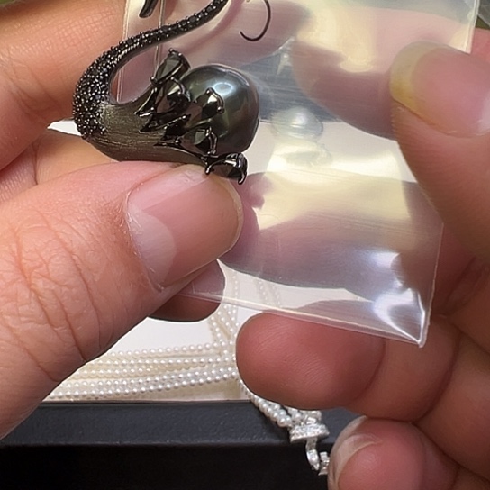 未镶嵌胸针海水珍珠