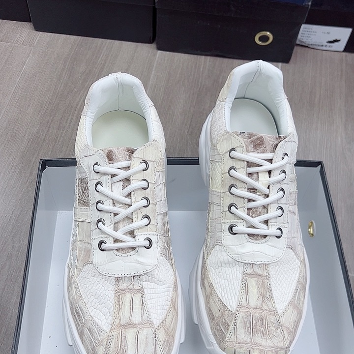 鳄鱼皮（革）A****8喜马拉雅运动40