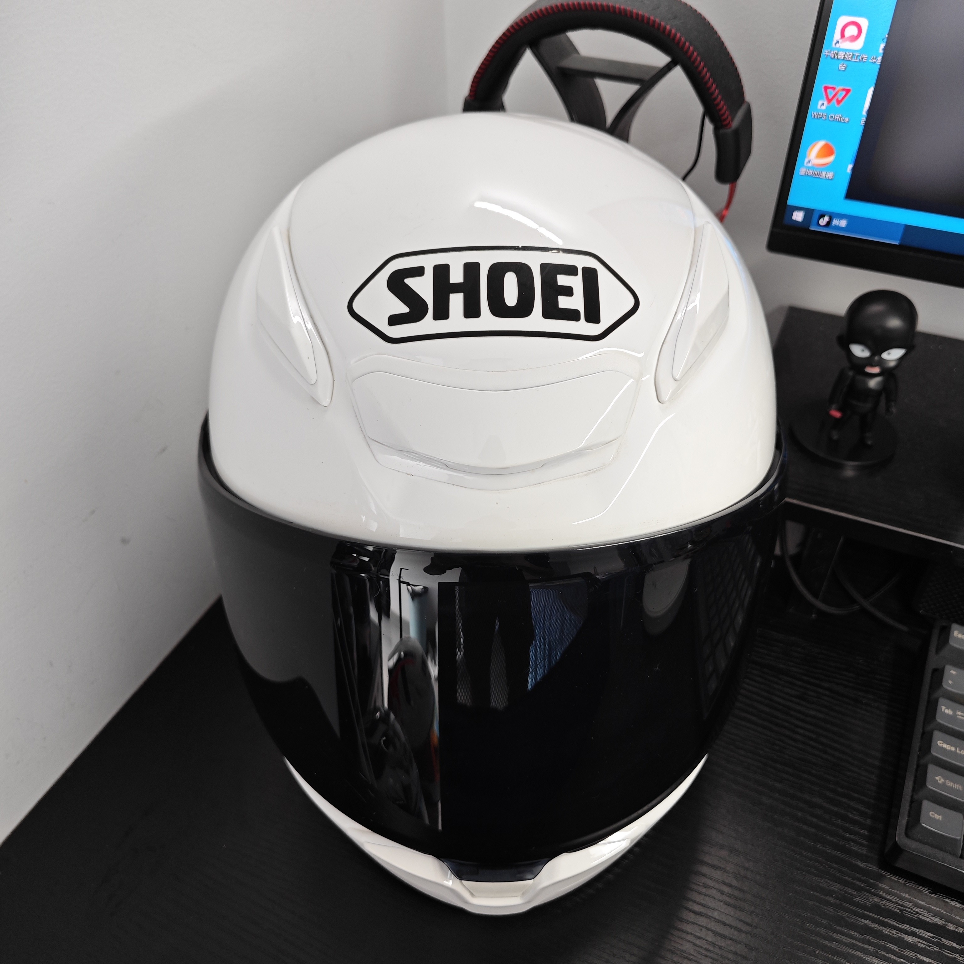 SHOEI Z8亮白  m码 23出厂玻璃钢复合纤维全盔头盔