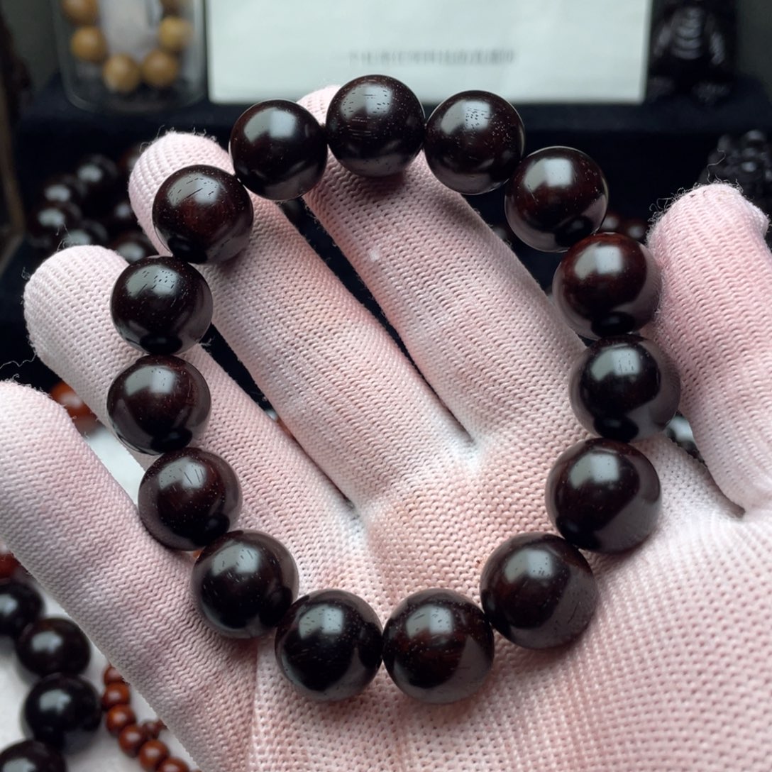 越***、檀香紫檀（小叶紫檀）1.5 高货