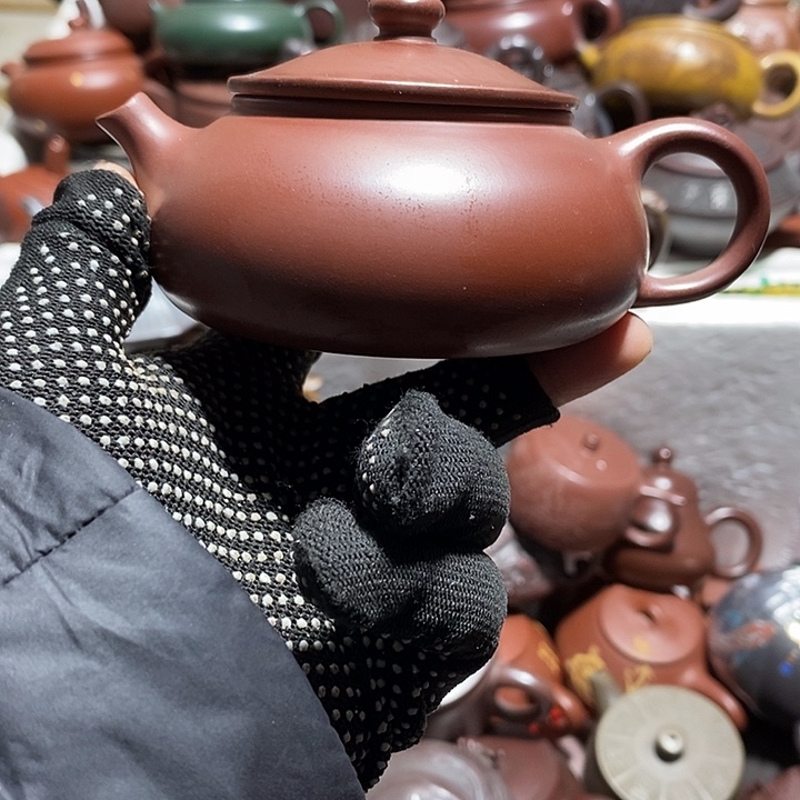 紫砂茶壶微瑕微笑